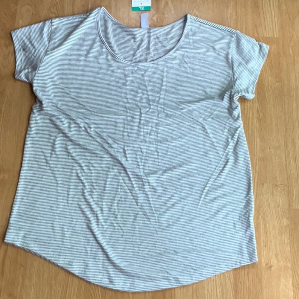 Alternative Grey cap sleeve T-shirt